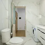 The Blue Pearl 3 Apartment *