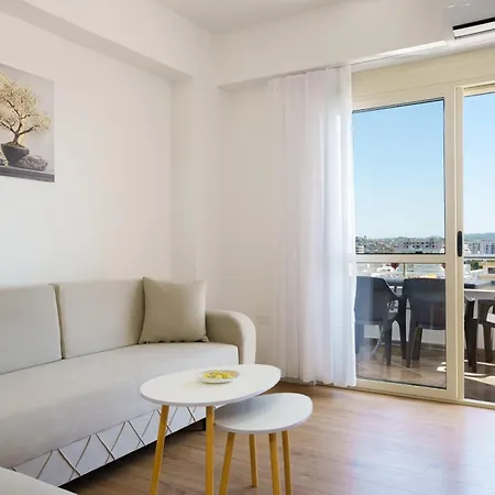 The Blue Pearl 3 Apartment